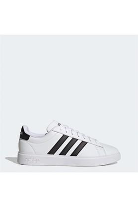 Virat kohli white deals adidas shoes