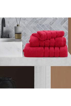 Bright red hand discount towels