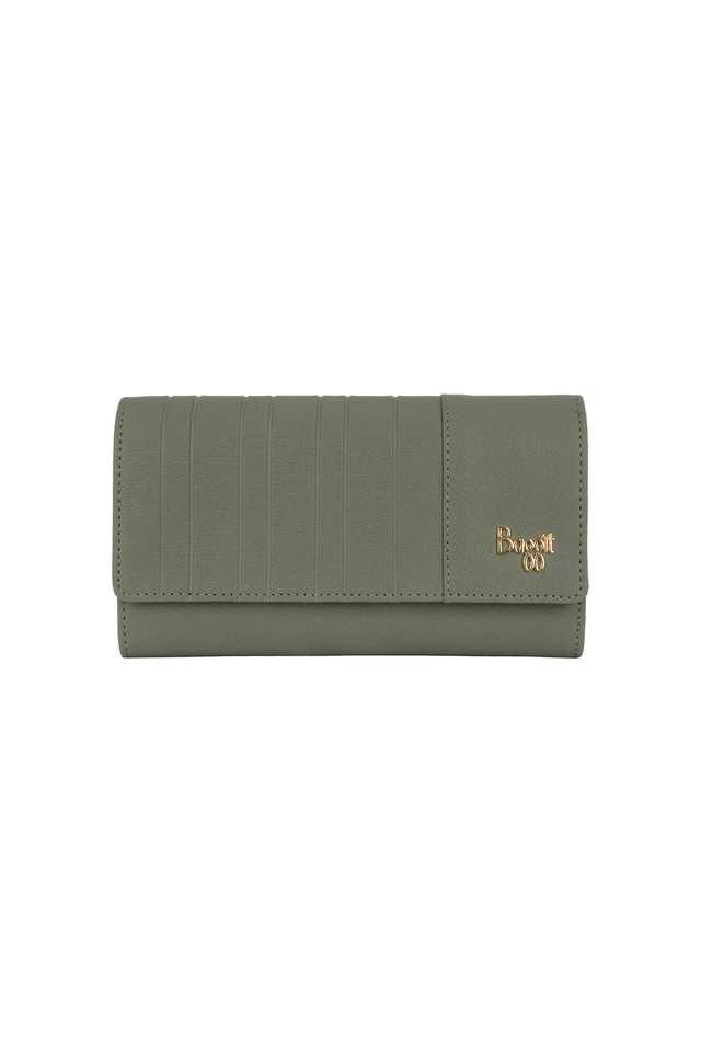 Buy BAGGIT Green Magnetic PVC Women s Formal Wear Wallet Shoppers Stop