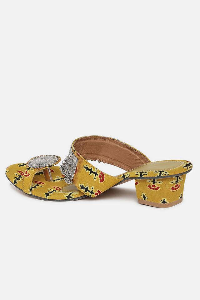 Ethnic sandals for online women