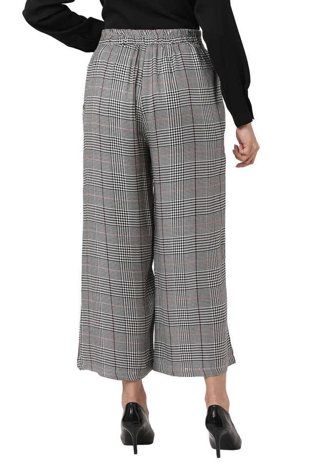 Buy Women's Black Straight Fit Trousers Online at Bewakoof