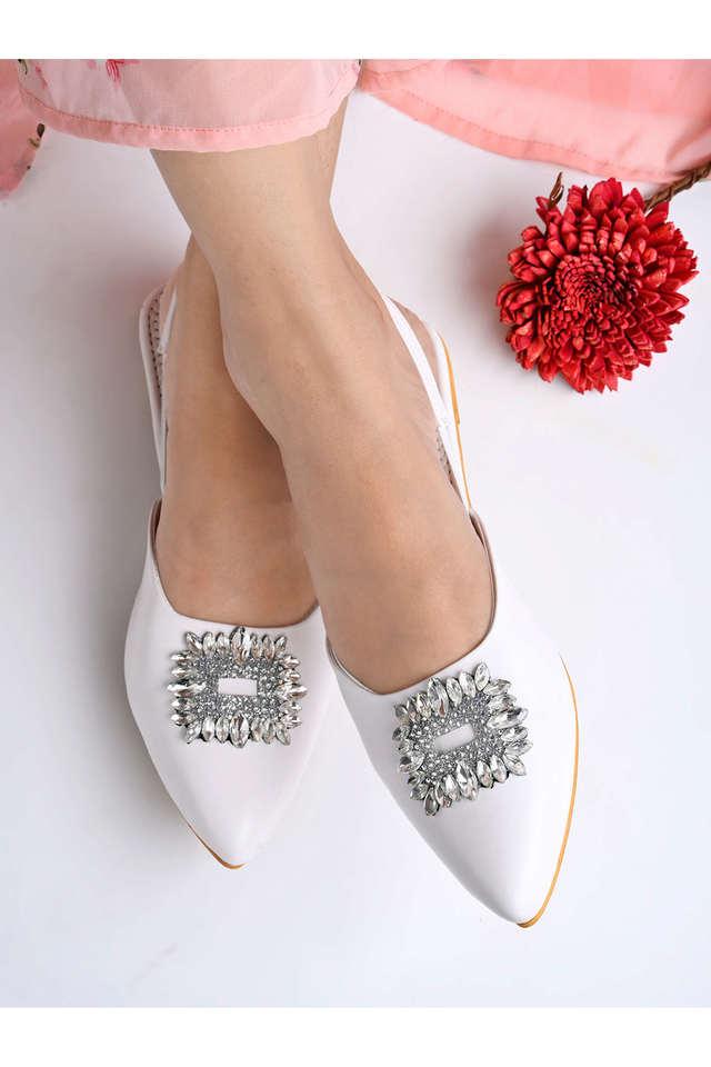 SHOETOPIA -  White Flats - Main