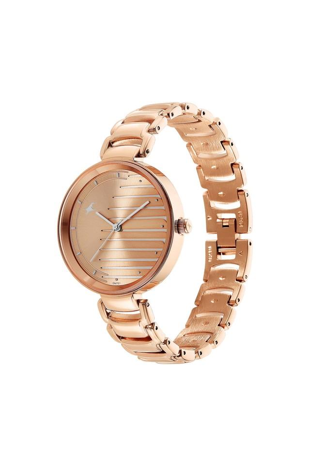 Buy FASTRACK Womens 35.30 x 43.30 x 7.65 mm Style Up 1.0 Champagne Dial Brass Analog Watch Shoppers Stop