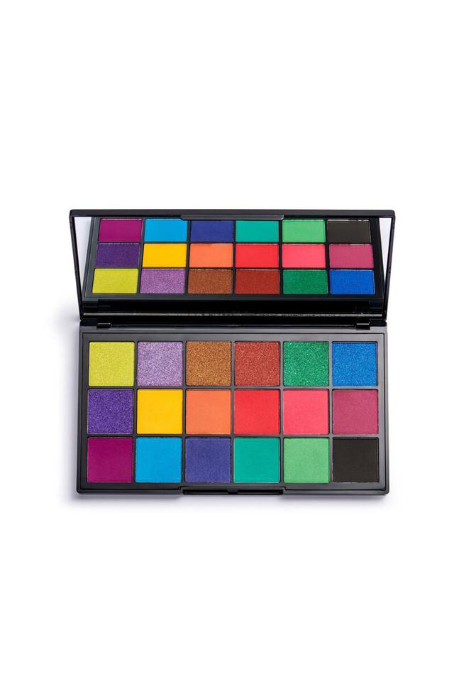 Buy MAKEUP REVOLUTION X Tammi Tropical Carnival Palette 18 gms