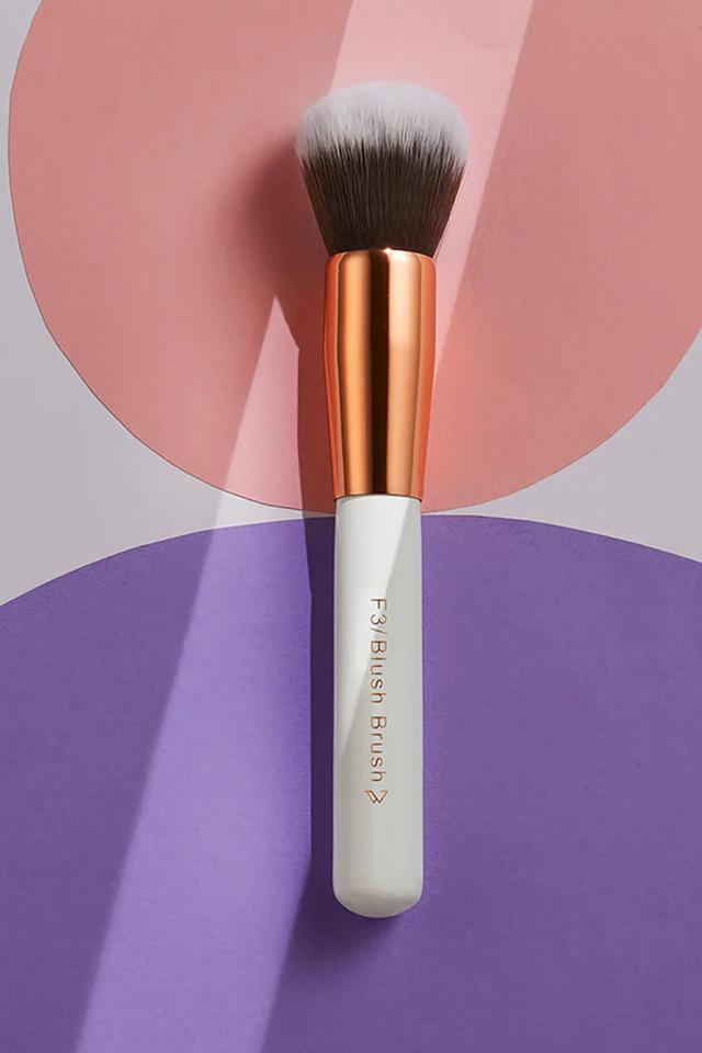 Pigment Play Blush Brush Pers