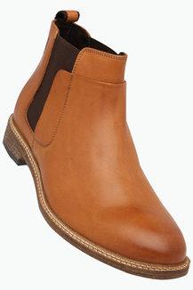 Hush puppies store high ankle shoes